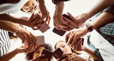Redes sociales y adolescentes, ¿cómo podemos acompañarles?