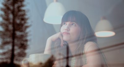 Qué son los pensamientos y por qué es tan importante llevarnos bien con nuestra mente